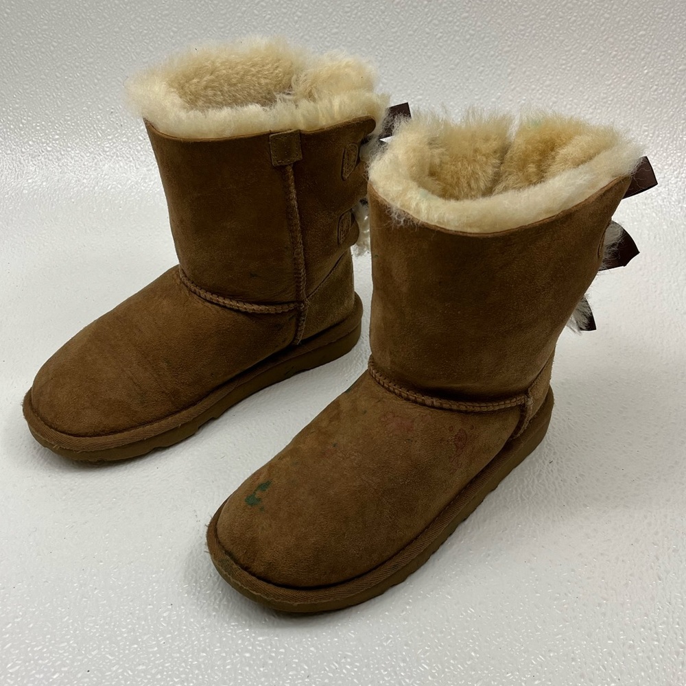 UGG 1017394K Kids Insulated Winter Warm Bailey Bow Boots Size 2
